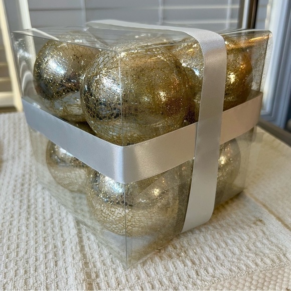 Rachel Zoe 8-Set Gold Crackle Ball Ornaments 3” NWT - Picture 3 of 6